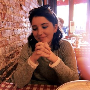 Meet your Posher, Emily